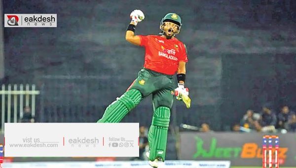 দুর্দান্ত শতক পারভেজের, এক ম্যাচেই দুই মাইলফলক