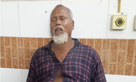 সশস্ত্র হামলায় আহত বাবা-ছেলে, ডাকাতদের হাতে অর্থ লুট